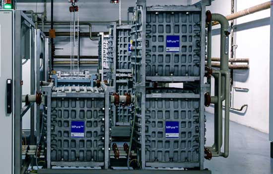 Why choose MEGA high purity water units